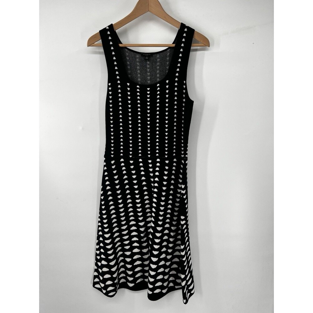 ANN TAYLOR Half Moon Jacquard Flare Sweater Dress Small Petite Sp Black White